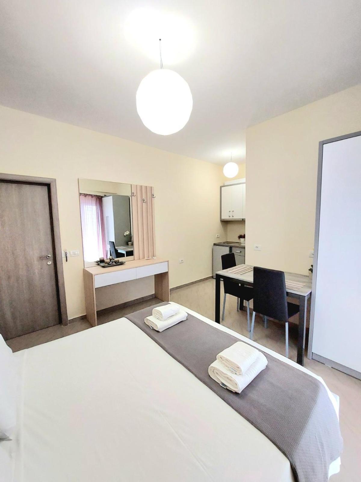 Elizabeth Apartments Himare Ngoại thất bức ảnh